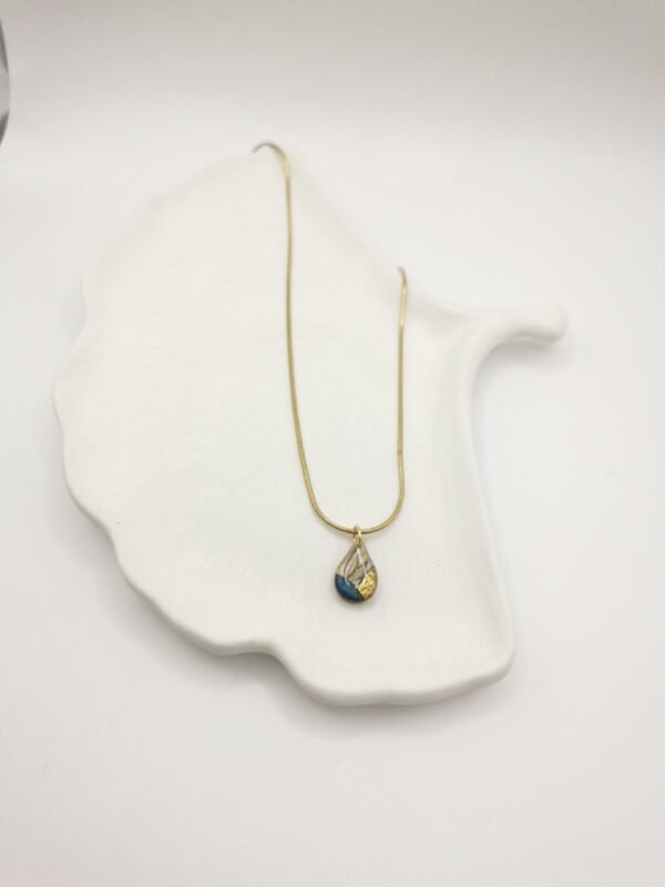 collier goutte